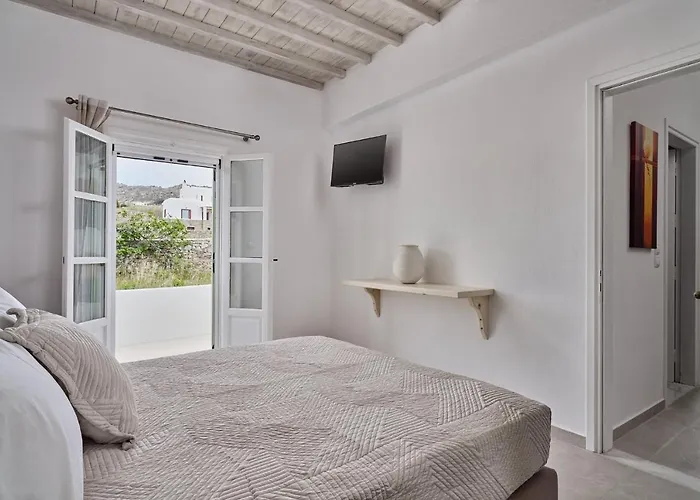 Philippi * Mykonos Town